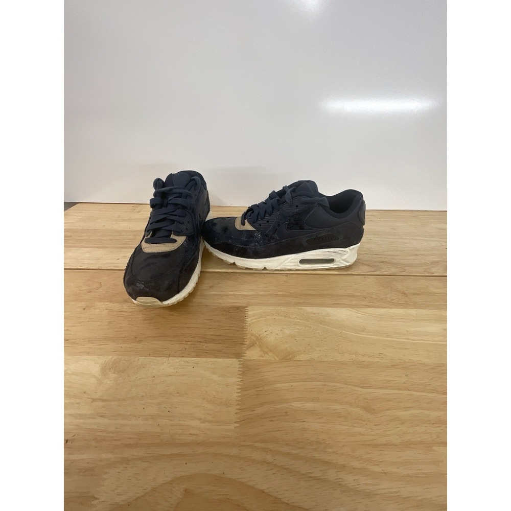 NIKE Air‎ Max 90 SD Dark Obsidian Women's 8 Navy Dark Blue Tan White 920959-400